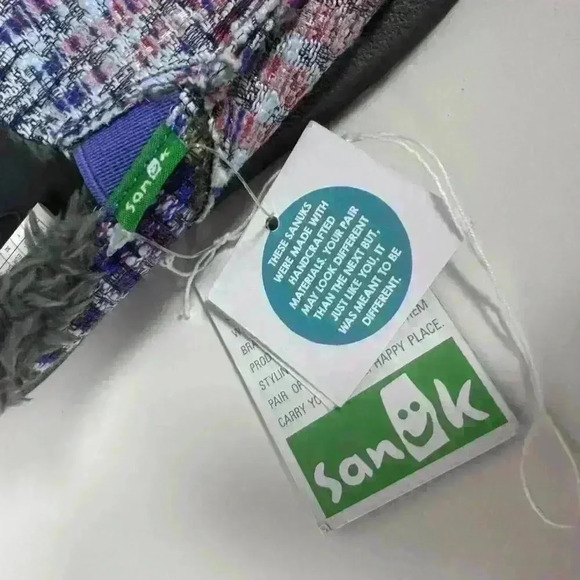 NWT!!! Unisex Sanuk Slippers Blue Red Size 2 Kids! - Picture 3 of 10